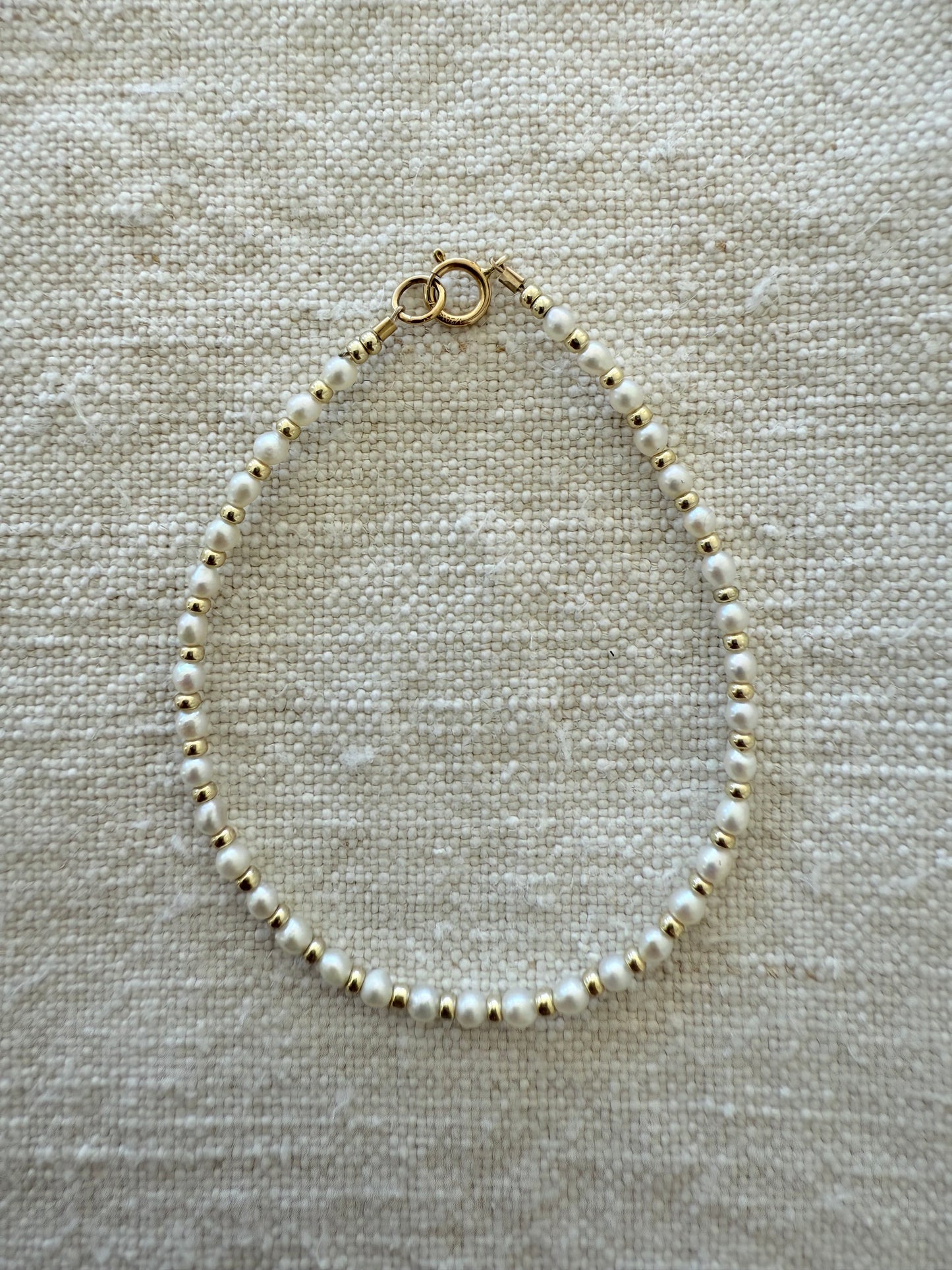 Sea Sprinkle Pearl Bracelet