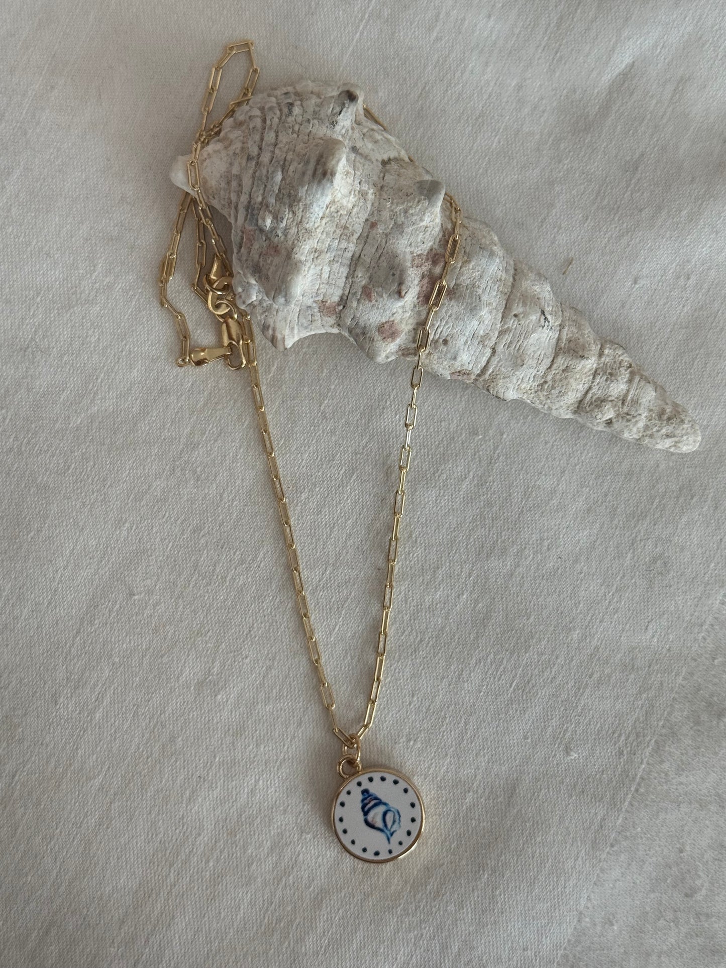 Capri Conch Necklace