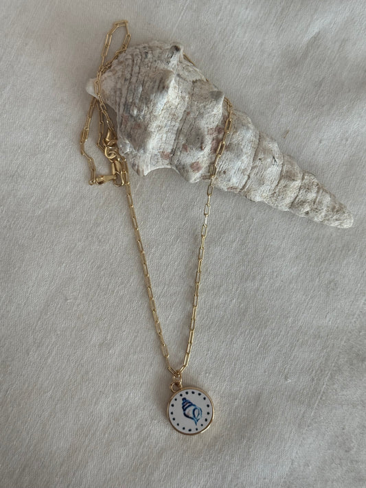 Capri Conch Necklace
